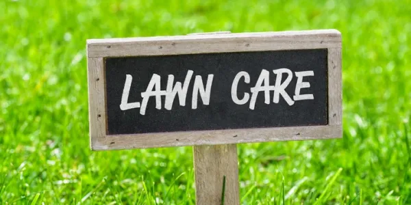 lawn-care-sign